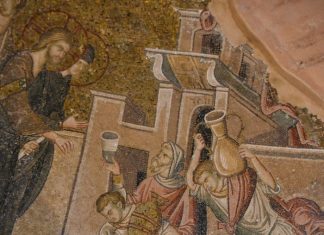 Financing and Monumental Achievements at Ephesos